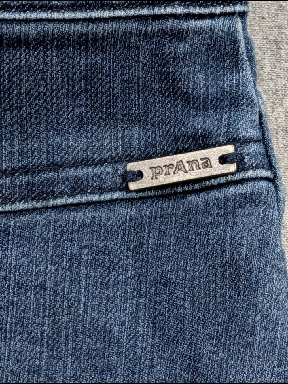 prAna Kara Denim Stretch A-Line Mini Skirt Indigo Blue 12 Travel Hiking Pockets - Picture 5 of 8